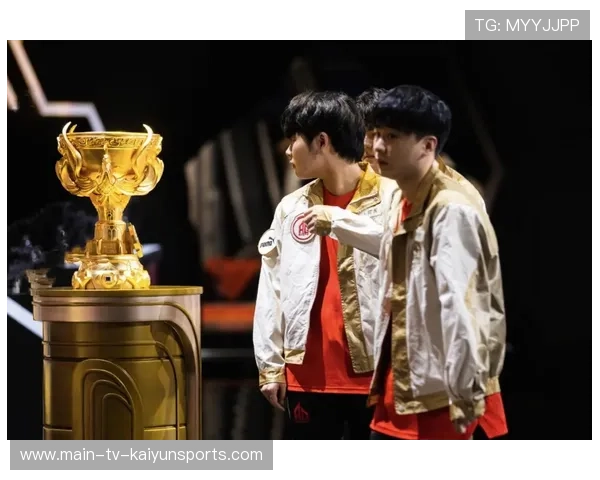 电竞选手APM手速训练更强化，助你登顶巅峰