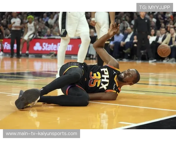 杜兰特布克联手轰下70分，太阳主场轻取快船捍卫主场优势